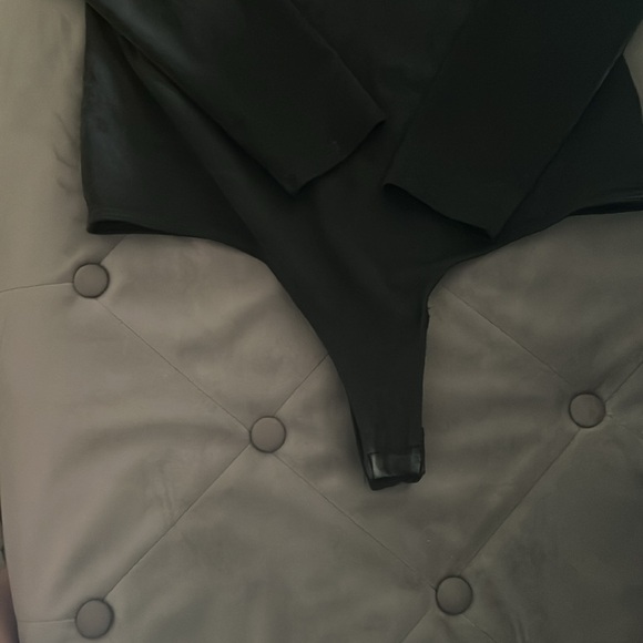 Women’s bodysuit size M - Picture 2 of 4